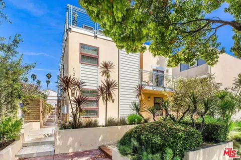 1253 18th St #101, Santa Monica, CA 90404