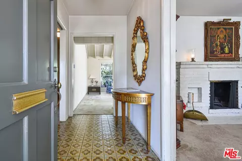 Entry Way - 13149 Margate St, Sherman Oaks, CA 91401 photo 1 of 6
