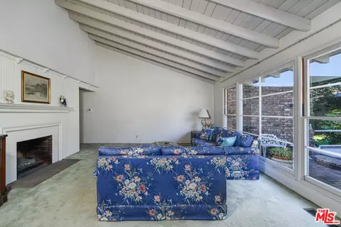 Living - 13149 Margate St, Sherman Oaks, CA 91401 photo 5 of 9