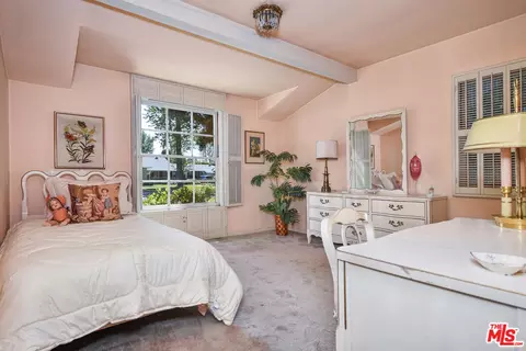 Bedroom - 13149 Margate St, Sherman Oaks, CA 91401 photo 1 of 9