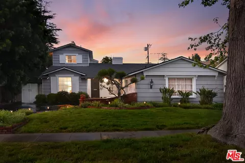 Exterior - 13149 Margate St, Sherman Oaks, CA 91401 photo 8 of 31