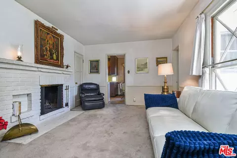 Living - 13149 Margate St, Sherman Oaks, CA 91401 photo 7 of 9