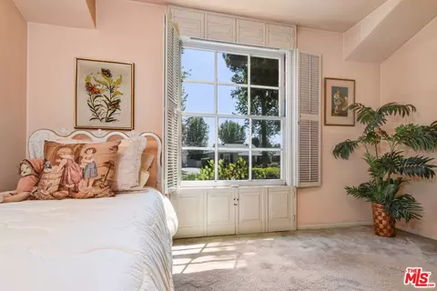 Bedroom - 13149 Margate St, Sherman Oaks, CA 91401 photo 3 of 9