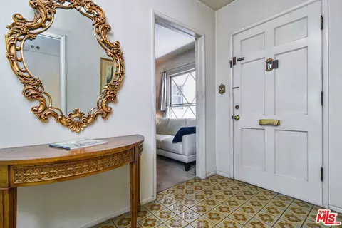 Entry Way - 13149 Margate St, Sherman Oaks, CA 91401 photo 2 of 6