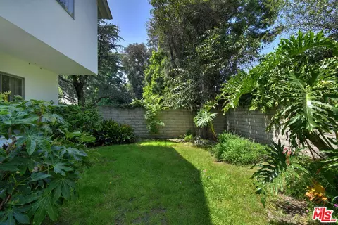 Exterior - 13149 Margate St, Sherman Oaks, CA 91401 photo 26 of 31