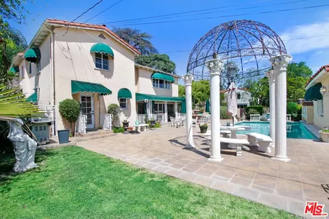 Exterior - 303 Armsley Sq, Ontario, CA 91762 photo 2 of 3
