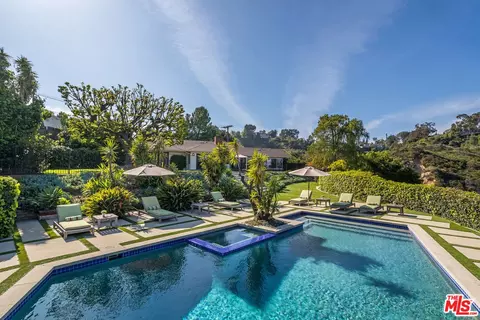 2618 Roscomare Rd, Los Angeles, CA 90077
