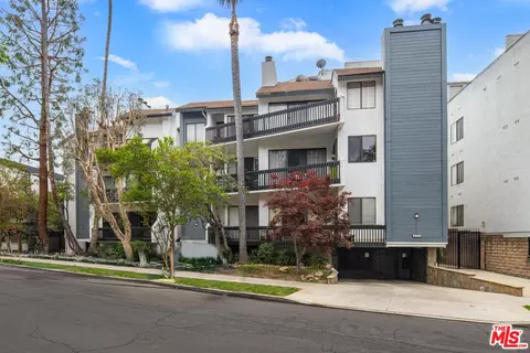 12030 Valleyheart Dr #101, Studio City, CA 91604