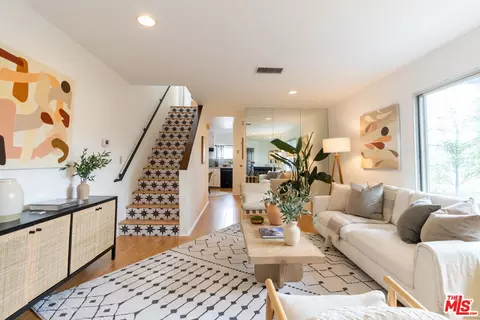 4018 Redwood Ave #F, Los Angeles, CA 90066