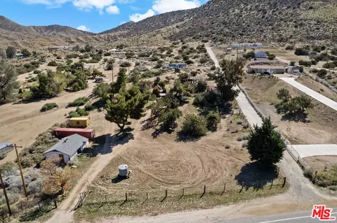 32300 Angeles Forest Hwy, Palmdale, CA 93550