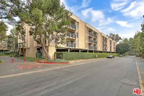 5113 Raintree Cir, Culver City, CA 90230