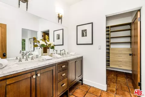 Other - 11630 Amanda Dr, Studio City, CA 91604 photo 10 of 16