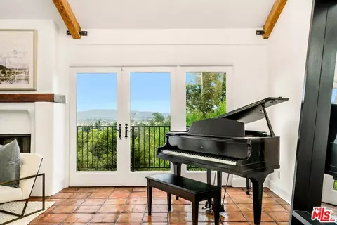 Other - 11630 Amanda Dr, Studio City, CA 91604 photo 1 of 16