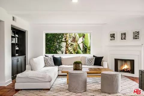 Living - 11630 Amanda Dr, Studio City, CA 91604 photo 7 of 7
