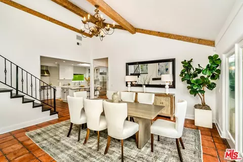 Dining - 11630 Amanda Dr, Studio City, CA 91604 photo 3 of 5