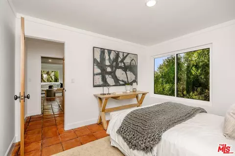 Bedroom - 11630 Amanda Dr, Studio City, CA 91604 photo 8 of 8