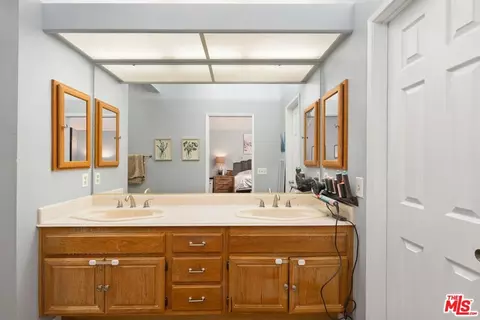 29010 Shadow Valley Ln, Santa Clarita, CA 91390 photo 27
