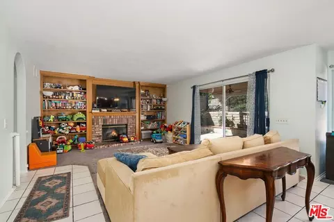 29010 Shadow Valley Ln, Santa Clarita, CA 91390 photo 12