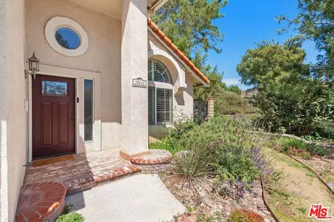 29010 Shadow Valley Ln, Santa Clarita, CA 91390 photo 4