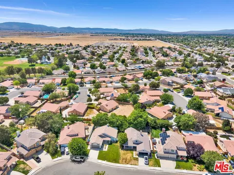 View/Area - 3317 Kega Ct, Lancaster, CA 93535 photo 6 of 8