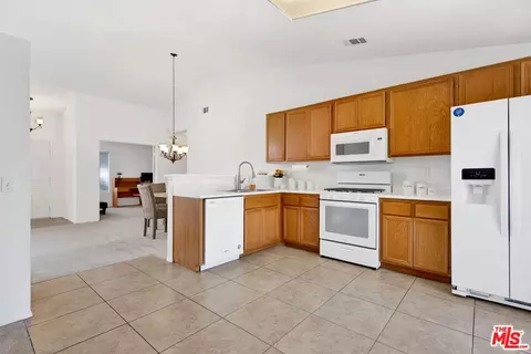 Kitchen - 3317 Kega Ct, Lancaster, CA 93535 photo 2 of 3