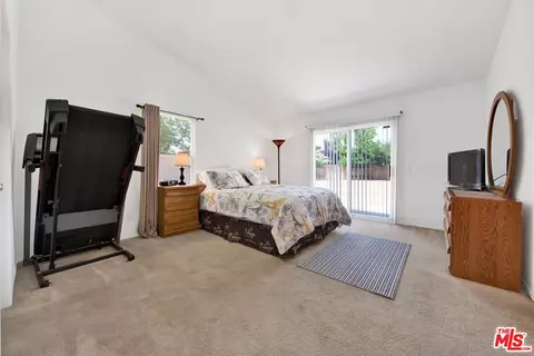 Bedroom - 3317 Kega Ct, Lancaster, CA 93535 photo 3 of 7