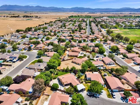 View/Area - 3317 Kega Ct, Lancaster, CA 93535 photo 4 of 8