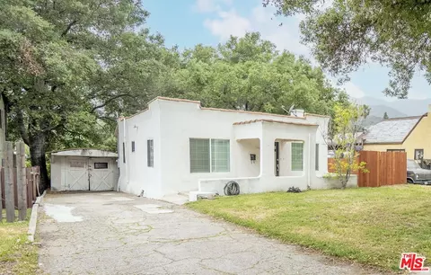 3300 Montrose Ave, La Crescenta, CA 91214