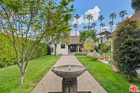 5323 S Harcourt Ave, Los Angeles, CA 90043