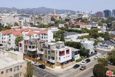 6871 Fountain Ave, Los Angeles, CA 90028