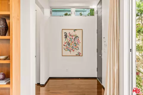 Entry Way - 49 Ozone Ave, Venice, CA 90291 photo 1 of 2