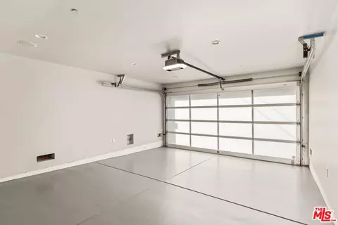 Other - 49 Ozone Ave, Venice, CA 90291 photo 11 of 13