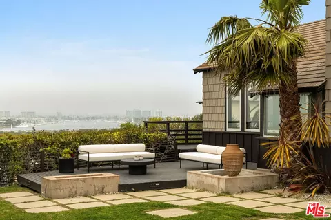 240 Montreal St, Playa Del Rey, CA 90293