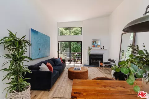 2018 Griffith Park Blvd #309, Los Angeles, CA 90039