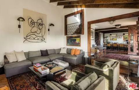 2820 Westshire Dr, Los Angeles, CA 90068