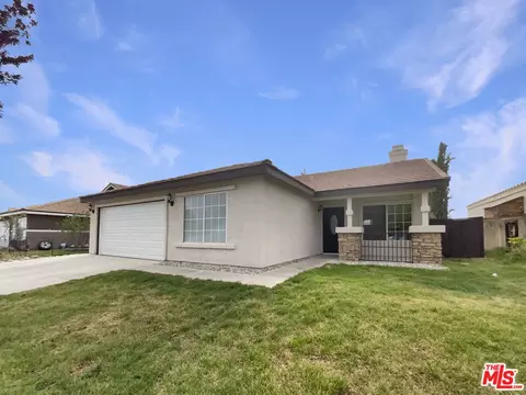 3401 Huron Dr, Rosamond, CA 93560