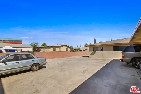 4724 E 58th St, Maywood, CA 90270 photo 9