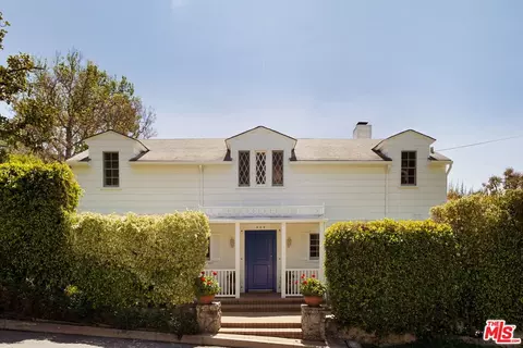 1540 Sunset Plaza Dr, Los Angeles, CA 90069