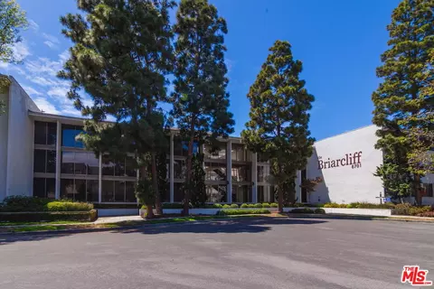 8701 Delgany Ave #210, Playa Del Rey, CA 90293