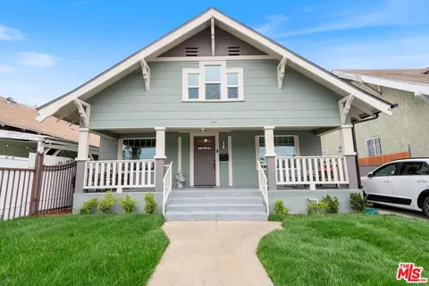 Exterior - 853 W 50th St, Los Angeles, CA 90037 photo 1 of 5