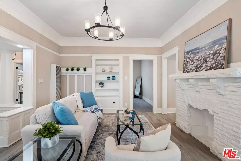 Other - 853 W 50th St, Los Angeles, CA 90037 photo 4 of 8