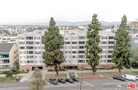 421 S La Fayette Park Pl #212, Los Angeles, CA 90057