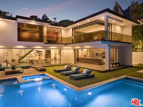 1516 N Kings Rd, Los Angeles, CA 90069
