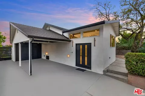 2162 Lemoyne St, Los Angeles, CA 90026