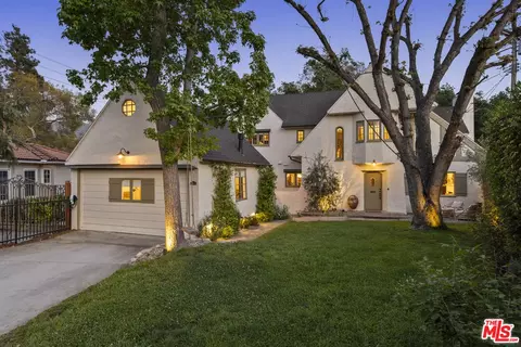 1720 Willow Dr, Glendale, CA 91208