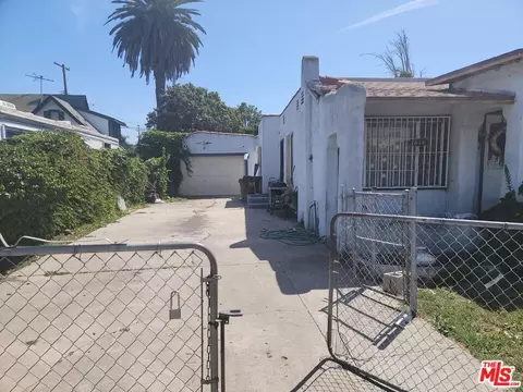 614 W Poplar St, Compton, CA 90220 photo 2