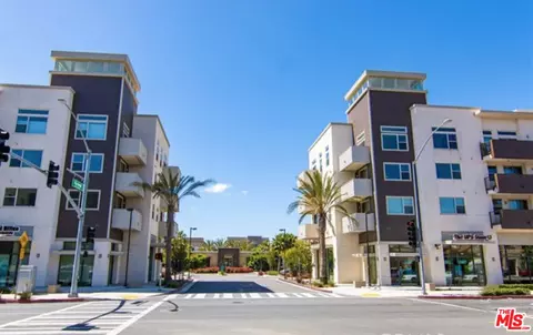 552 E Carson St #408, Carson, CA 90745 photo 4