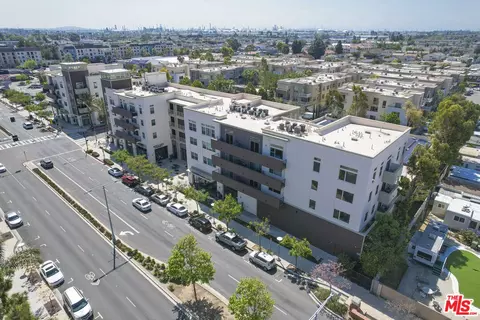 552 E Carson St #408, Carson, CA 90745 photo 7