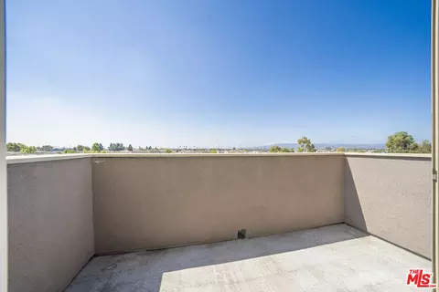 552 E Carson St #408, Carson, CA 90745 photo 39