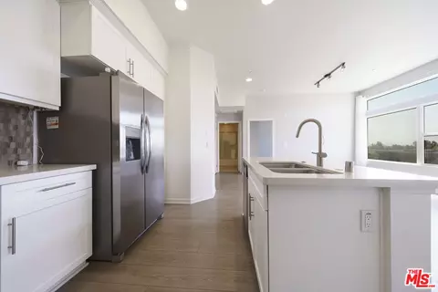 552 E Carson St #408, Carson, CA 90745 photo 25